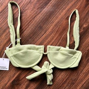 Monday swimwear Cala Roja Olive Green bikini top